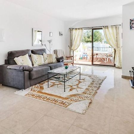 Capistrano Village B, 1 Bedroom + Free Wi-Fi Nerja Exterior foto
