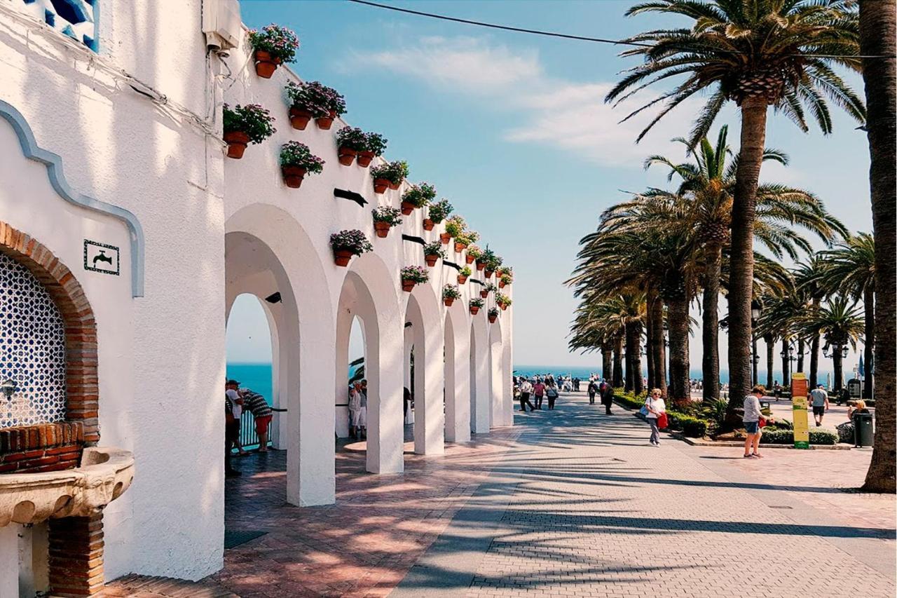 Capistrano Village B, 1 Bedroom + Free Wi-Fi Nerja Exterior foto
